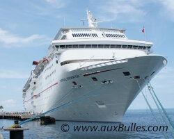 Paquebot de croisi�re en escale � Key West (Floride)