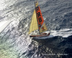 Vue aérienne du monocoque PRB, skipper Vincent Riou (FRA), au large des iles du Cap Vert Islands le 12 Novembre 2016
