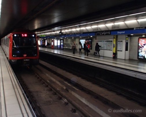 The metro is a valuable ally for getting around Barcelona at your own pace