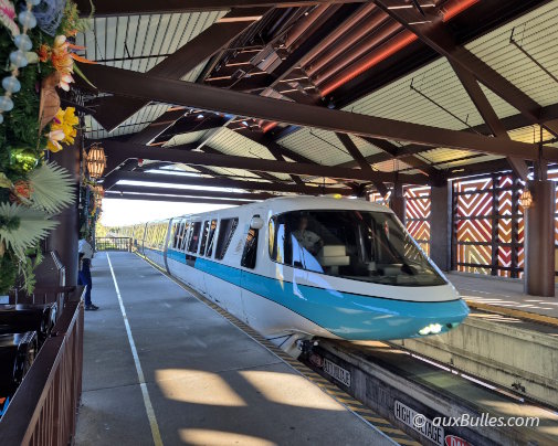 La station du monorail au Disney's Polynesian Village Resort La station du monorail au Disney's Polynesian Village Resort