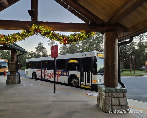 Sur le chemin du retour à Disney Springs avec une escale à Disney Wilderness Lodge Sur le chemin du retour à Disney Springs avec une escale à Disney Wilderness Lodge