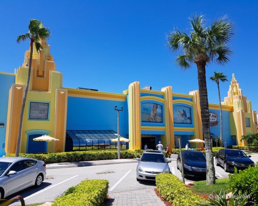 L'incontournable magasin de surf Ron Jon à Cocoa Beach