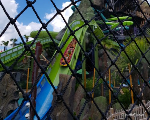 Avec Krakatau Aqua Coaster, prenez place dans votre pirogue pour une expérience inoubliable !