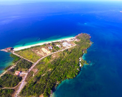 Une vue aérienne de l'île de Viveros dans l'archipel des Perles ou Las Perlas au Panama Une vue aérienne de l'île de Viveros dans l'archipel des Perles ou Las Perlas au Panama