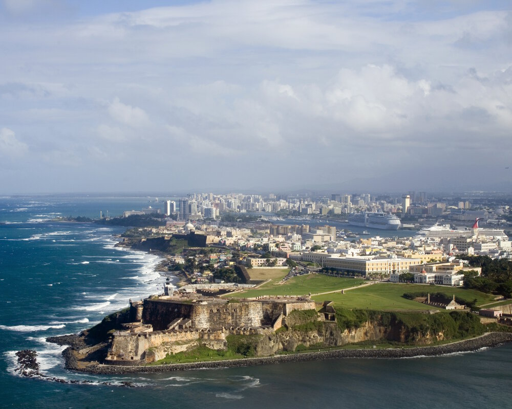 Vue aérienne sur le fort San Felipe del Morro dans le vieux San Juan à Porto Rico Vue aérienne sur le fort San Felipe del Morro dans le vieux San Juan à Porto Rico