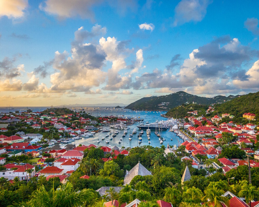 L'île de Saint-Barthélemy (Océan Atlantique | Mer des Caraïbes) L'île de Saint-Barthélemy (Océan Atlantique | Mer des Caraïbes)