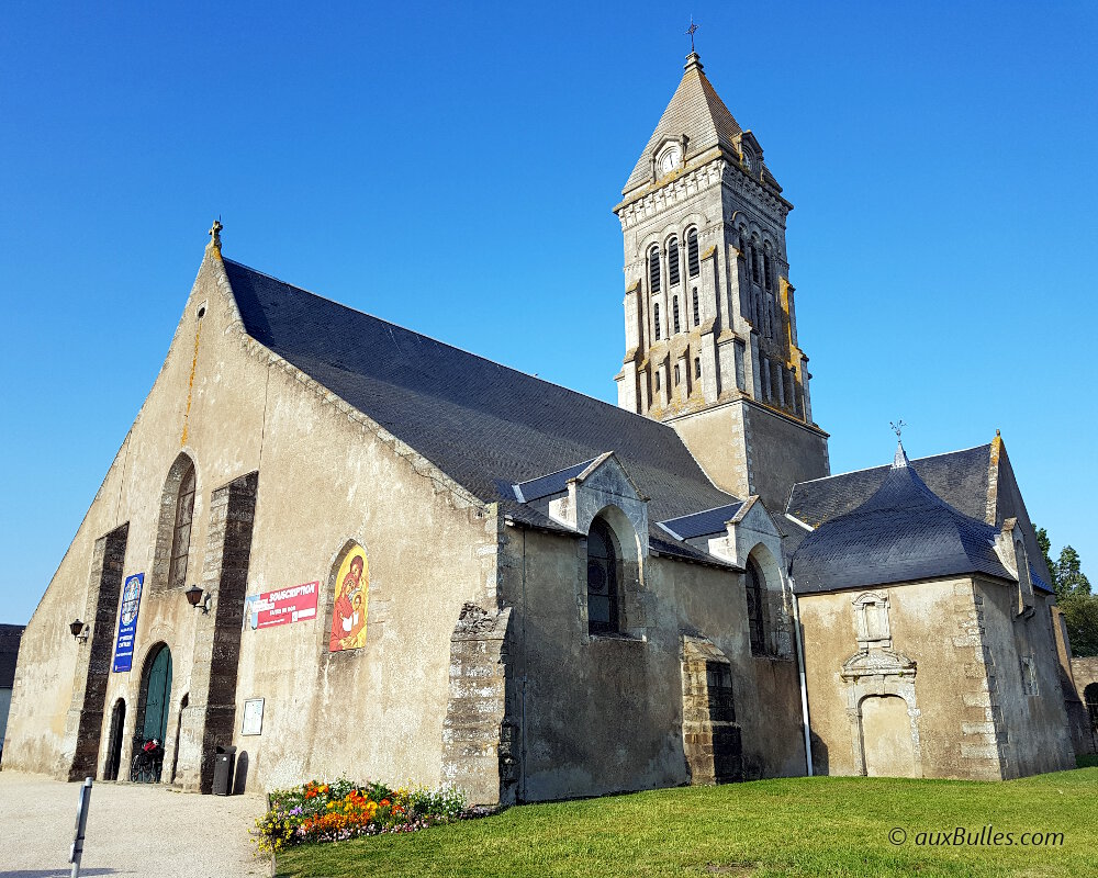 L'église Saint-Philbert de Noirmoutier-en-l'Île L'église Saint-Philbert de Noirmoutier-en-l'Île