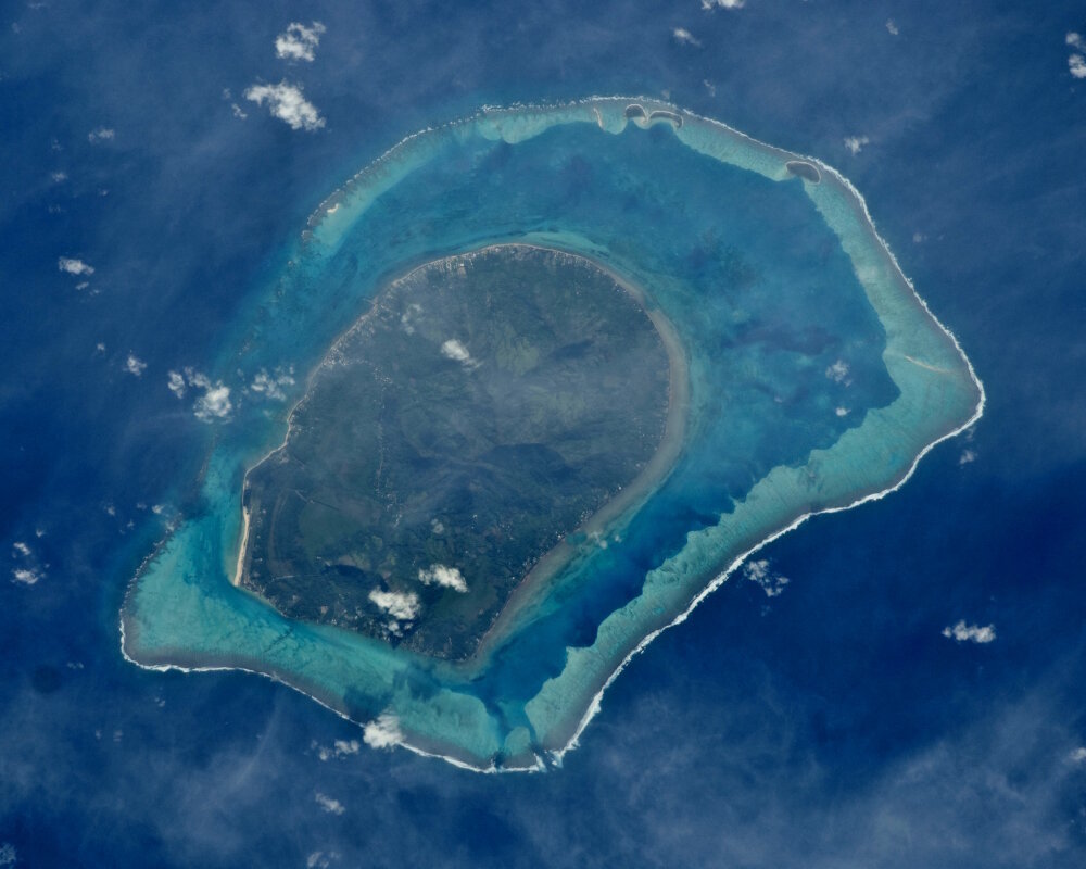 L'île de Tubuai (Océan Pacifique) L'île de Tubuai (Océan Pacifique)