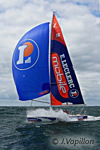 Corentin Douget sur E.Leclerc Mobile dans la Solitaire du Figaro 2009