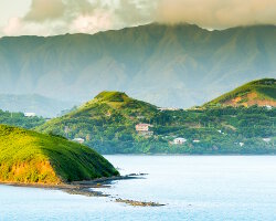 L'île de Grande-Terre (L'île de Grande-Terre est l'île principale de la Nouvelle-Calédonie avec presque 90% de sa superficie totale)