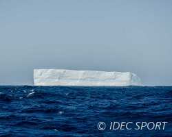 Rencontre avec un iceberg géant !
