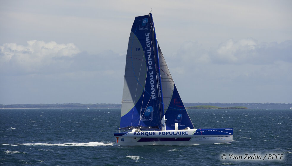 dimension maxi trimaran banque populaire