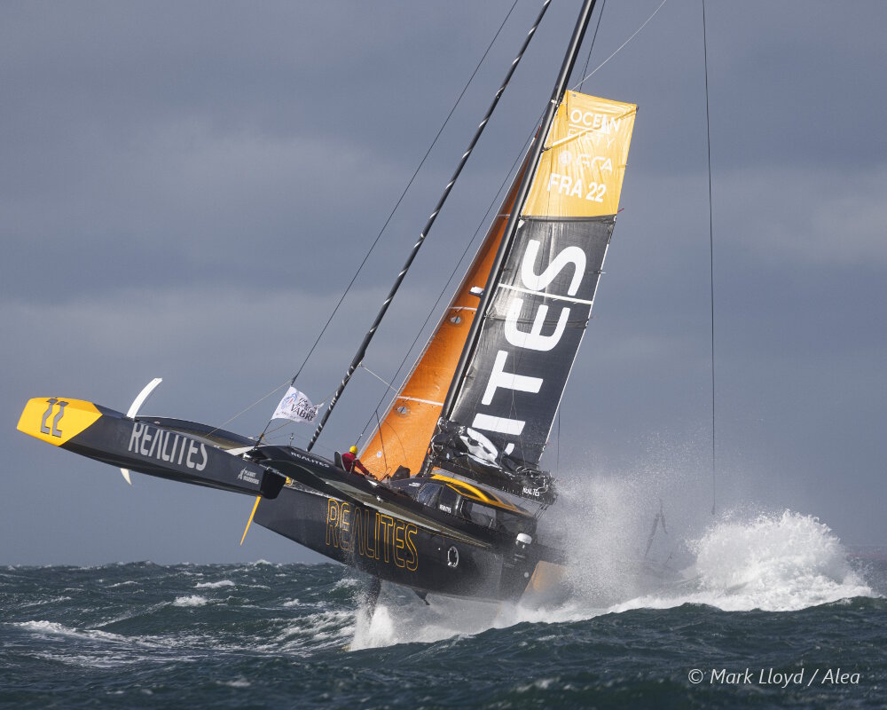 Les skippers Fabrice Cahierc et Aymeric Chappellier sur Realites au départ de la Transat Jacques Vabre 2023